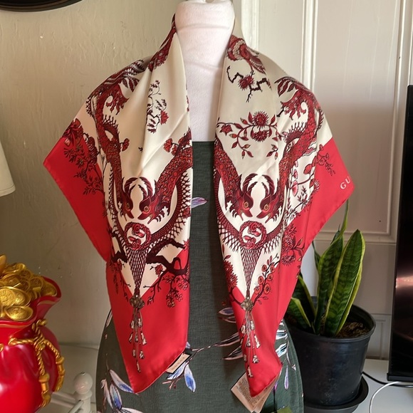 Gucci Red and White Dragon Silk Scarf - Picture 7 of 9
